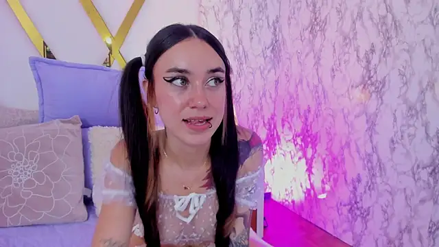 Athziry  online show from January 2025 12:42:02 AM