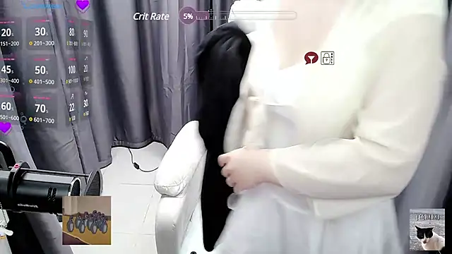 CryKuro  online show from December 2024 08:05:01 PM