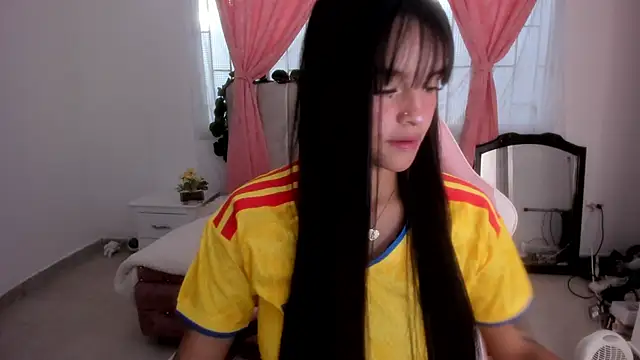 Snapshot of keiilaa chatting on June 2026 08:32:02 PM keiilaa online show from June 2026 08:32:02 PM