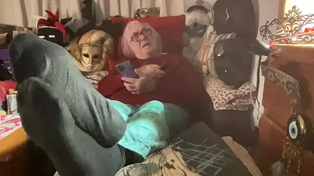 Snapshot of EroticVenetian chatting on February 2026 08:18:02 AM EroticVenetian online show from February 2026 08:18:02 AM