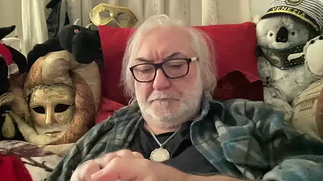 Snapshot of EroticVenetian chatting on February 2026 01:53:02 PM EroticVenetian online show from February 2026 01:53:02 PM