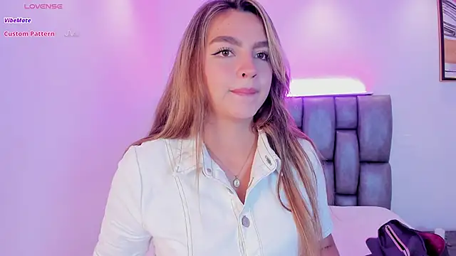 ambarcarterr online show from March 2025 04:25:01 PM