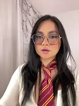 montmariana online show from October 2025 12:44:01 AM