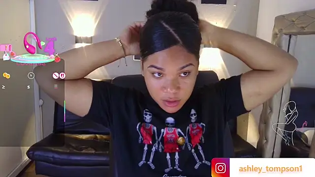 ashley Tompson1 online show from March 2025 12:35:02 PM