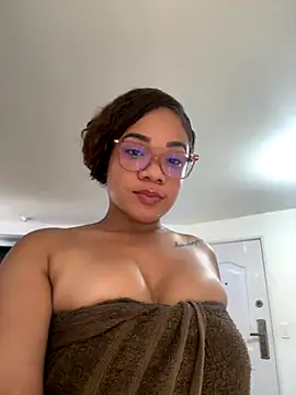 ashley Tompson1 online show from October 2025 12:14:02 PM