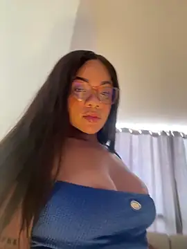 Snapshot of ashley_Tompson1 chatting on April 2026 12:41:01 PM ashley Tompson1 online show from April 2026 12:41:01 PM