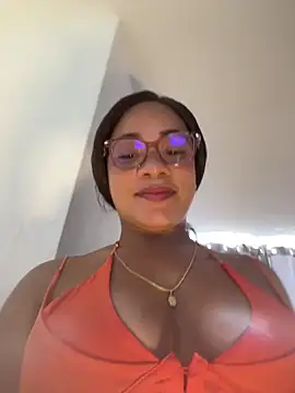 Snapshot of ashley_Tompson1 chatting on May 2026 02:43:01 PM ashley Tompson1 online show from May 2026 02:43:01 PM