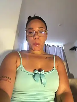 ashley Tompson1 online show from June 2026 12:15:02 PM