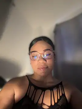 ashley Tompson1 online show from July 2026 11:57:01 AM