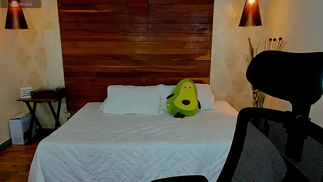 KatherineBond online show from January 2025 12:47:01 AM