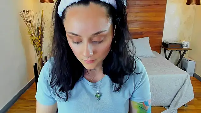 KatherineBond online show from March 2025 08:12:01 PM