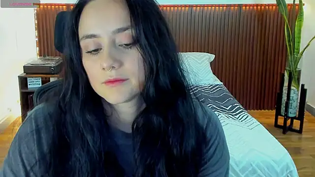 KatherineBond online show from November 2025 08:10:01 PM