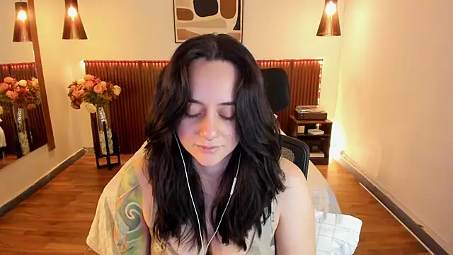 KatherineBond online show from June 2026 07:02:01 PM