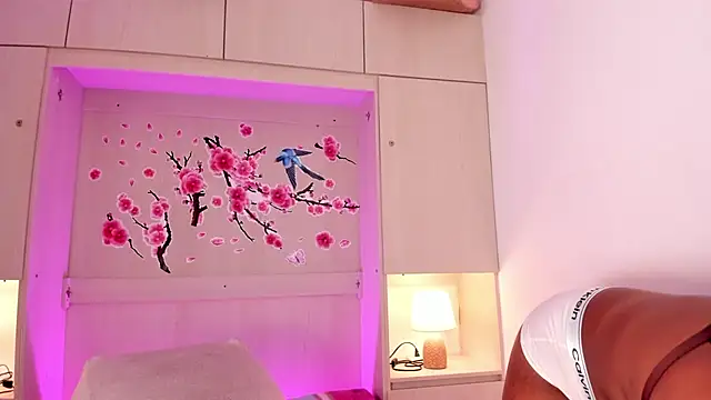 tamaraa smiith online show from October 2025 07:45:01 PM