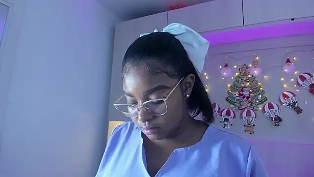 tamaraa smiith online show from December 2025 08:39:01 PM