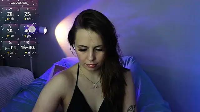 Aisha Riley online show from September 2025 02:42:01 PM