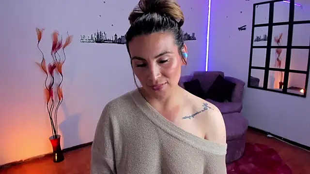 Elizabeth taylor b online show from October 2025 11:27:02 PM