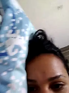 Snapshot of _Miaaleon chatting on February 2025 10:07:01 AM Miaaleon online show from February 2025 10:07:01 AM