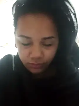 Snapshot of _Miaaleon chatting on February 2025 10:23:01 AM Miaaleon online show from February 2025 10:23:01 AM