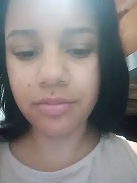 Snapshot of _Miaaleon chatting on February 2025 10:31:01 PM Miaaleon online show from February 2025 10:31:01 PM