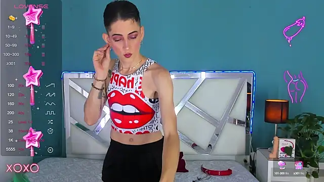 Snapshot of dominic_thailor chatting on January 2025 01:53:01 PM dominic thailor online show from January 2025 01:53:01 PM