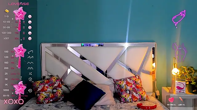 Snapshot of dominic_thailor chatting on January 2025 05:45:02 PM dominic thailor online show from January 2025 05:45:02 PM