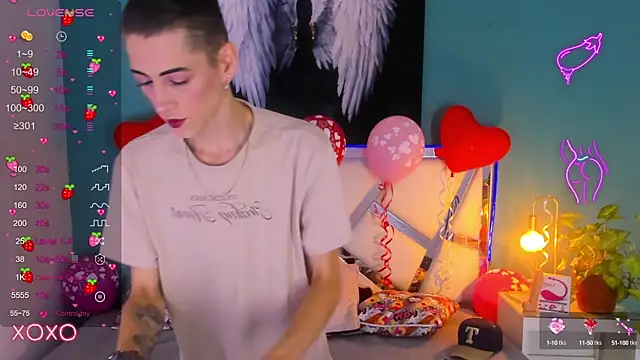 Snapshot of dominic_thailor chatting on February 2025 02:35:02 PM dominic thailor online show from February 2025 02:35:02 PM