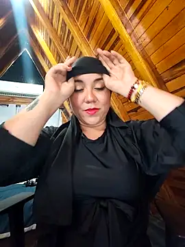 AmbarBurhan online show from September 2025 06:30:02 PM