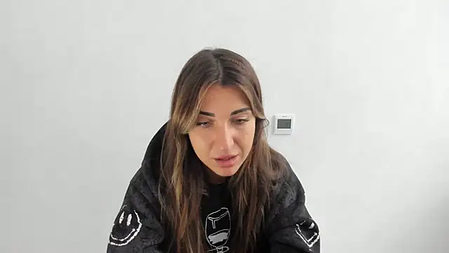 Summmmersky online show from October 2025 08:43:01 AM