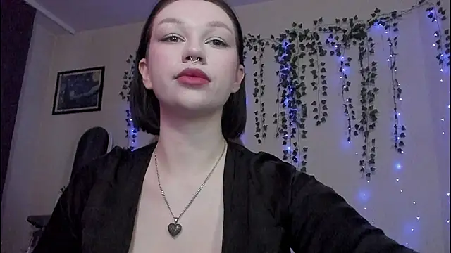 Emmy m00n online show from December 2024 04:14:01 AM