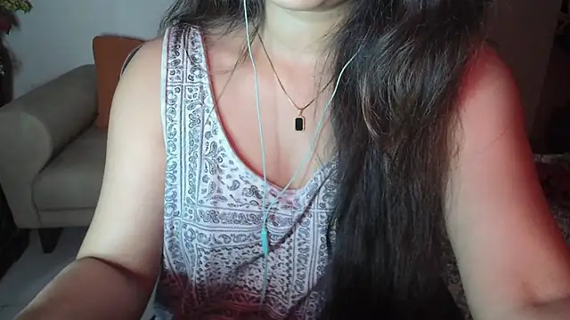 Most-Beautiful-Queen online show from December 2024 08:53:01 PM