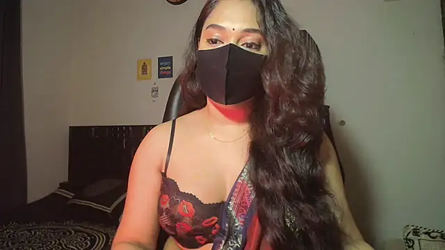 Most-Beautiful-Queen online show from April 2026 07:58:01 PM