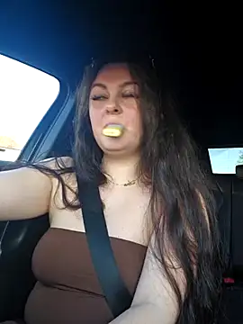 Snapshot of Britishbella chatting on February 2025 03:49:02 PM Britishbella online show from February 2025 03:49:02 PM