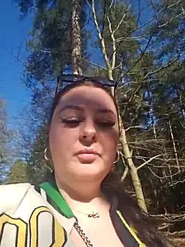 Snapshot of Britishbella chatting on March 2025 01:42:02 PM Britishbella online show from March 2025 01:42:02 PM