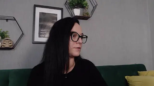 IzabelllNoir online show from January 2025 06:38:02 PM
