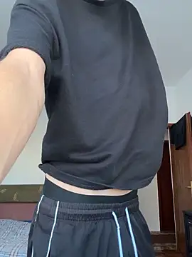 Snapshot of alexyourboy chatting on October 2025 01:03:02 PM alexyourboy online show from October 2025 01:03:02 PM