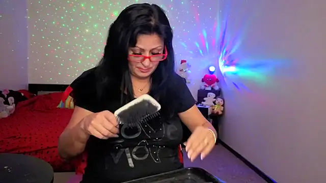 YourDreamLoverr online show from December 2025 11:47:02 PM