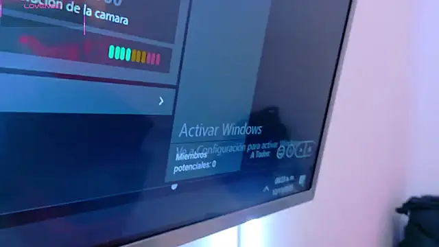 Snapshot of AdelinaVans chatting on November 2025 11:21:01 AM AdelinaVans online show from November 2025 11:21:01 AM