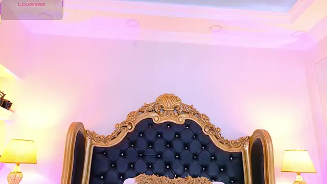 AdelinaVans online show from February 2026 11:28:02 AM