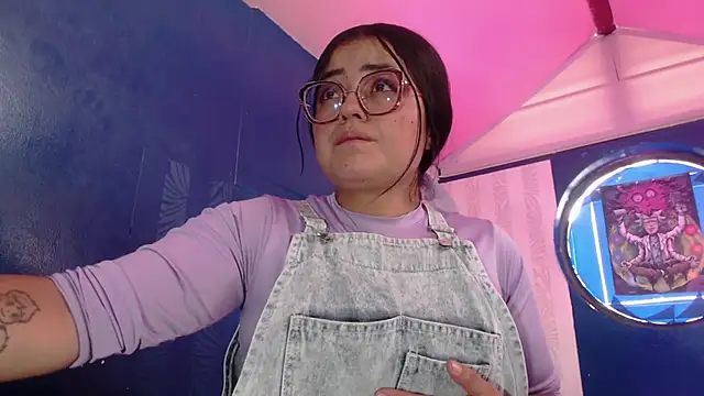 vitoria23  online show from June 2026 02:33:02 PM