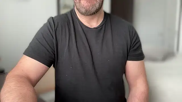 Mr Beef online show from February 2026 11:06:02 AM