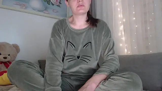  JustmeHere  online show from November 2025 11:04:01 PM