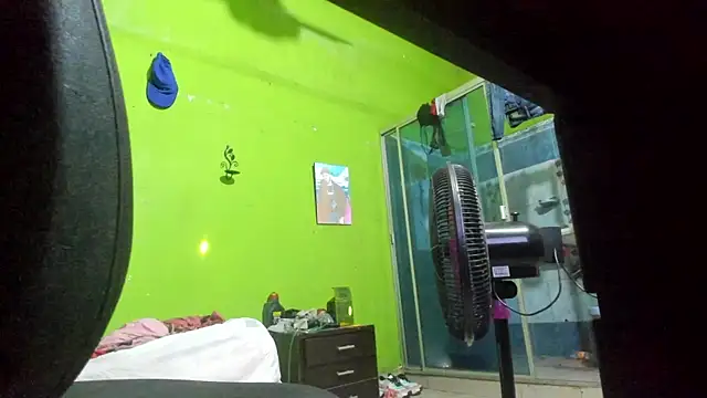 Brenda Smith69 online show from September 2025 06:52:02 PM