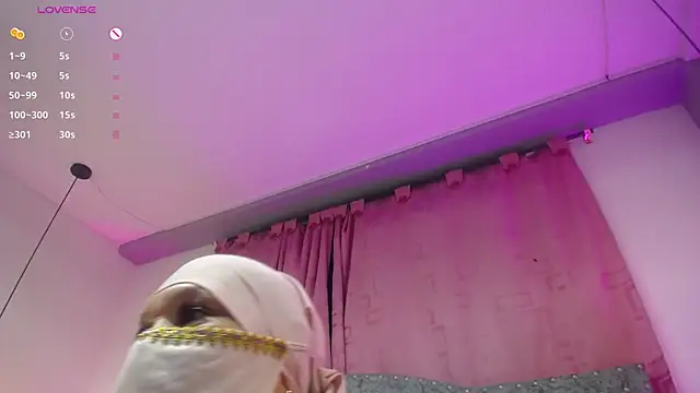 Uzziah Sabag online show from October 2025 12:03:01 AM