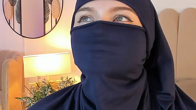 anna-henao online show from December 2024 03:26:01 PM