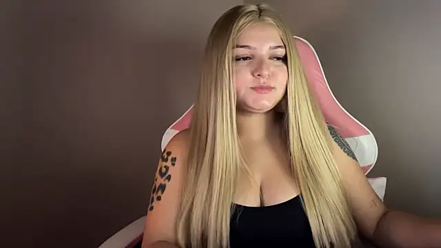 SweetPaige  online show from January 2025 10:08:02 PM