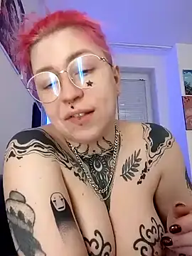 divine eve online show from February 2025 06:55:01 PM