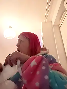 divine eve online show from February 2025 08:42:01 PM