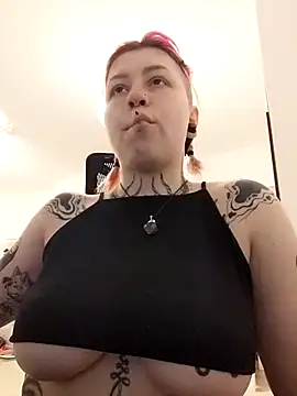 divine eve online show from March 2025 06:01:02 PM