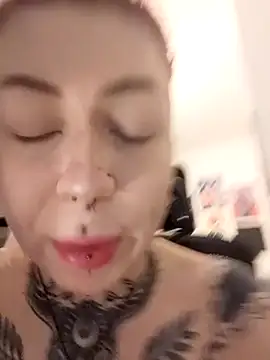 divine eve online show from March 2025 08:20:02 PM